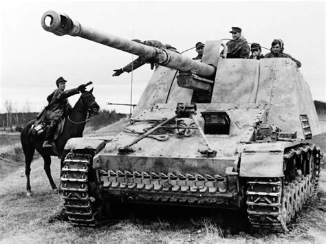 German Tank Destroyer Hornisse aka Nashorn