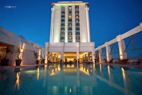 Four Seasons Hotel Amman 5 star hotel - accommodation in Amman, Jordan