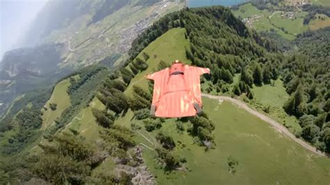 Wingsuit Base Jump - Walensee Switzerland