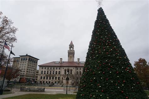 Christmas has come to Worcester as city sets up Worcester Common tree ...