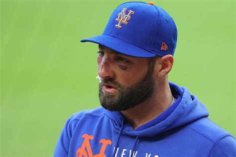 Mets' Kevin Pillar could start activities Monday after surgery