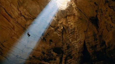 Majlis Al Jinn Cave: Location, History, Important Information and Facts - TripSrip