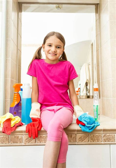 Smarter Ways To Teach Your Kids To Clean Bathrooms