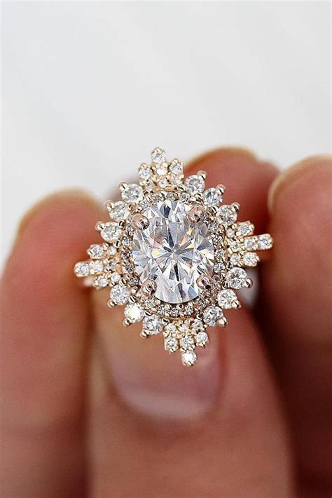 27 Unique Engagement Rings That Will Make Her Happy | Oh So Perfect ...