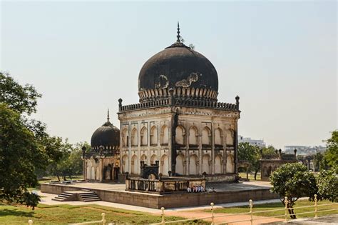 Incredible India: Qutb Shahi Tombs