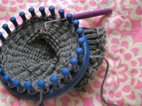 Learn To Knit With Knitting Looms | HubPages