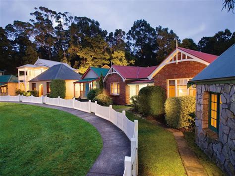 Strahan Village - Discover Tasmania