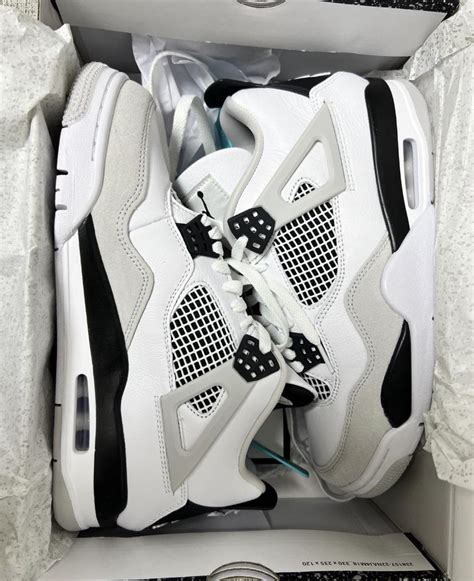 Air Jordan 4 Retro White Cement : r/Shoes