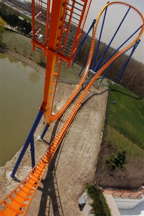 File:Behemoth (Canada's Wonderland) 06.jpg - Wikipedia