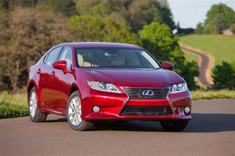 Official Photos of the 2013 Lexus ES 300h | Lexus Enthusiast