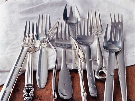 24 Modern Flatware Sets to Add Some Ambiance to Your Meals | Vogue