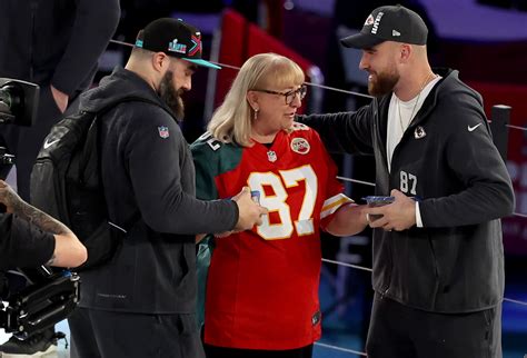 Travis Kelce vs. Jason Kelce: Have Any Siblings Faced Each Other in the Super Bowl Before?