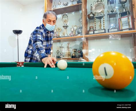 The billiard party hi-res stock photography and images - Alamy