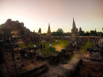 Ayutthaya: A Guide of What to See and Do in the Ancient Capital