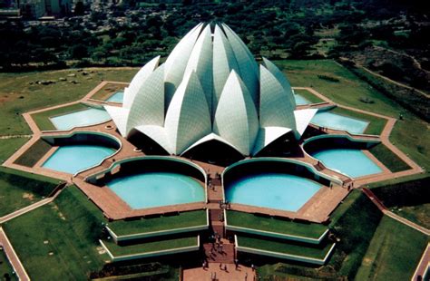 7 Facts About Lotus Temple Even Delhiites Wouldn't Know