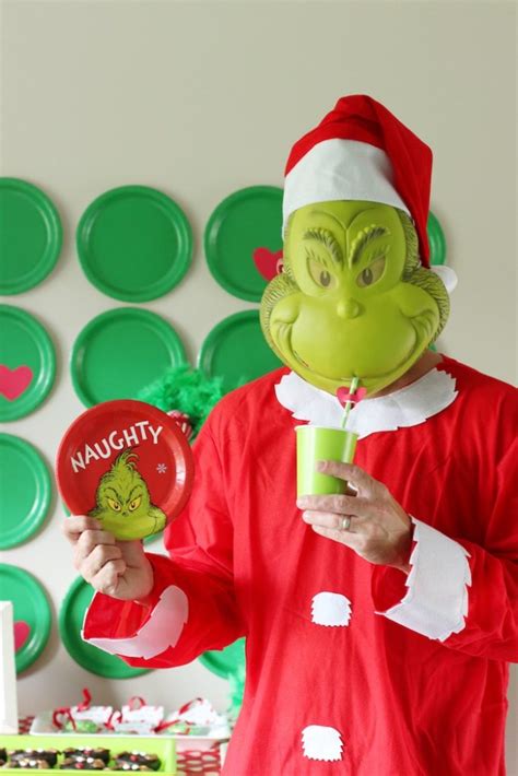 Kara's Party Ideas "Party Like a Grinch" Christmas Party | Kara's Party ...