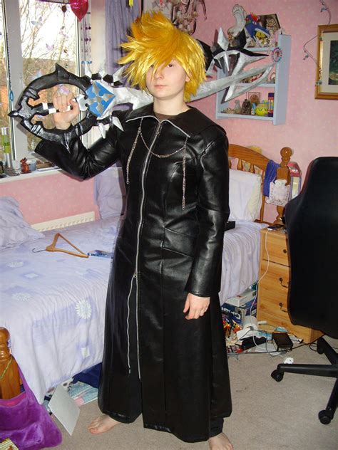 roxas cosplay 1.2 by RoxasTsuna on DeviantArt