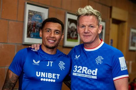 Gordon Ramsay poses for snap in Rangers shirt with manager and players ...