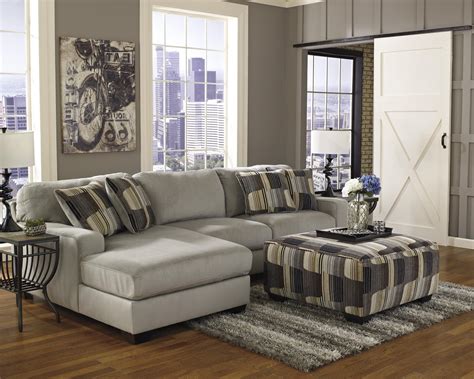 Comfortable Living Room Furniture For Small Spaces