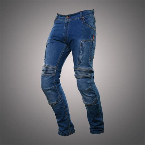 Sporty Kevlar jeans that are properly fitted to maximize comfort and keep that sharp sports ...