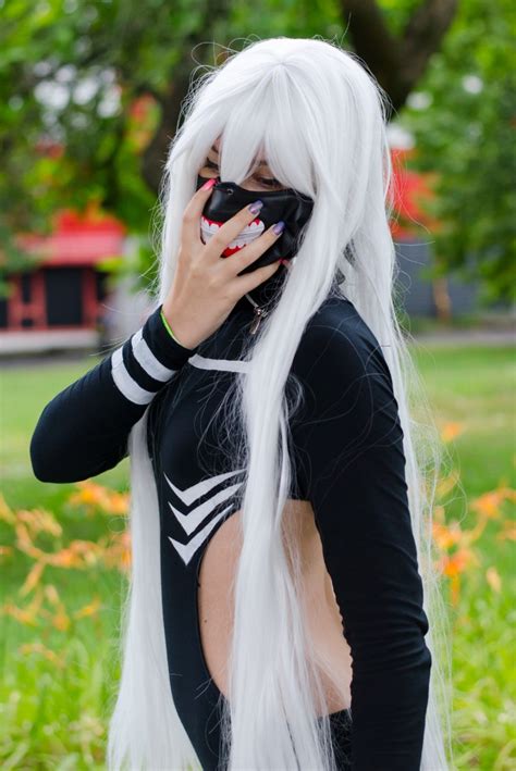 Kaneki Female Cosplay (Tokyo Ghoul) by Pr3ttyFace on DeviantArt