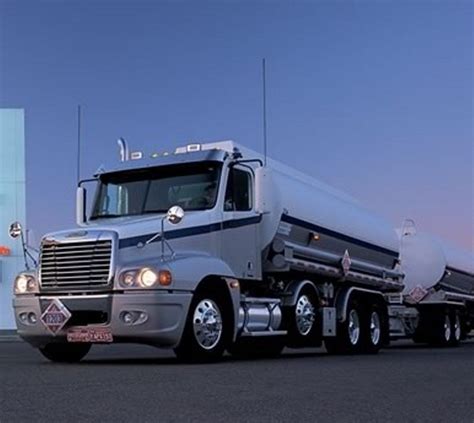 2004 Freightliner Century Class - Gallery | Top Speed