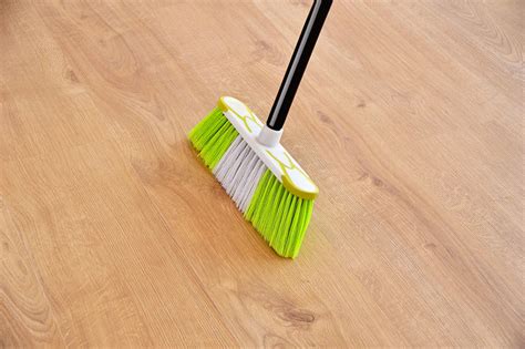 19 Different Types of Brooms (Uses, Materials, Broom Bristles) Explained with Photos - Homenish