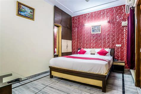 Premium Hotels in Raj Ghat, Delhi Starting @ ₹512 - Upto 76% OFF on 2 Raj Ghat, Delhi Premium Hotels