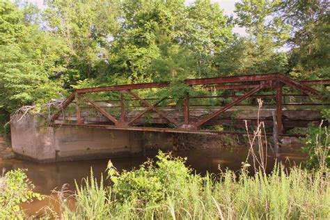 Bridgehunter.com | Big Sandy River Bridge