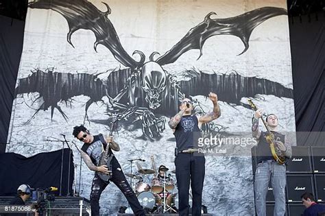 Guitarists Zacky Photos and Premium High Res Pictures - Getty Images