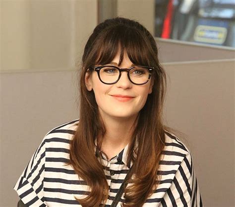 Zooey Deschanel | How to style bangs, Hairstyles with glasses, Bangs and glasses