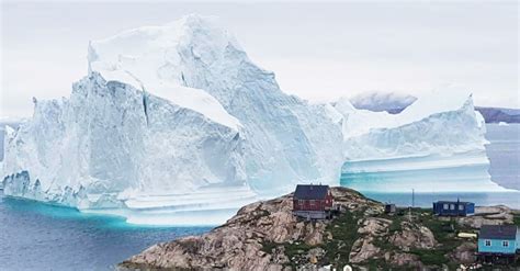 A Giant Iceberg Grounded Itself Near a Greenland Town | WIRED