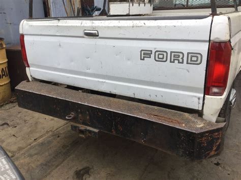 Salvage 1990 Ford FORD F250 PICKUP Full-Size Pickup For Parts ...