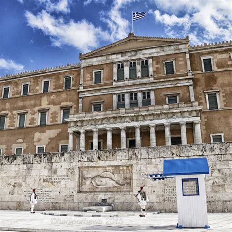 Top Photo Spots at Syntagma Square in 2022