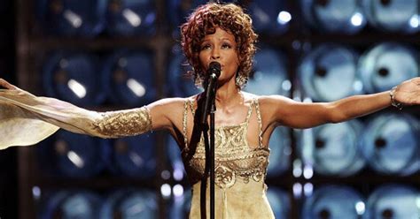 «Whitney Houston Live: Her Greatest Performances» - Album live à venir ...