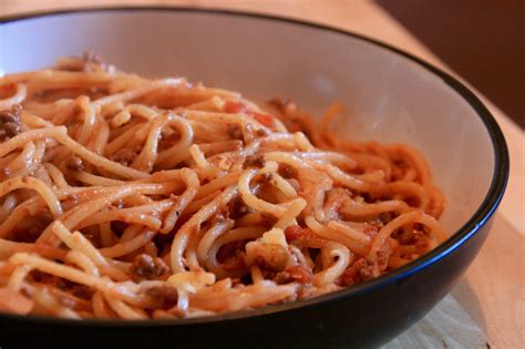 Spaghetti Bolognese - BarkingBaking.com