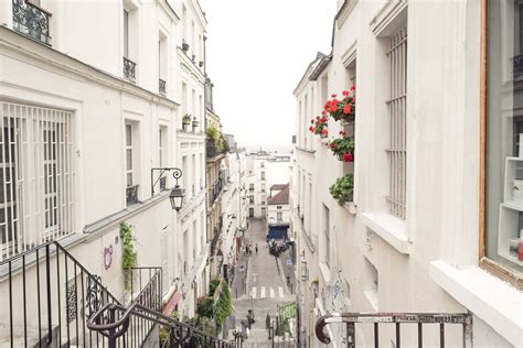 10 Best Paris Neighborhoods to Visit According to a Local