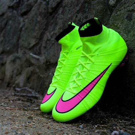 Pin by Rony Oliveira Chb on Minhas Fotos | Football boots, Soccer cleats nike, Nike football