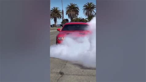 HELLCAT REDEYE BURNOUT ! - YouTube