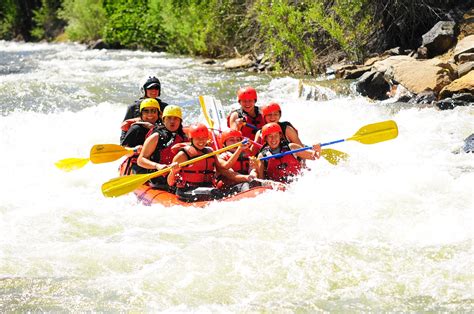 10 Whitewater Rafting Safety Tips | Raft Masters