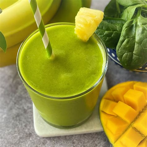 Copycat Tropical Cafe Island Detox Green Smoothie — Inspiration Apron