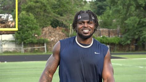 Jabrill Peppers makes stop at Paramus Catholic before Patriots Training ...