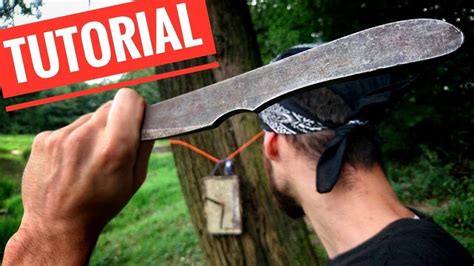 How To Throw An Axe For Beginners - Axe Factor Axe Throwing Experience in Singapore - Klook ...