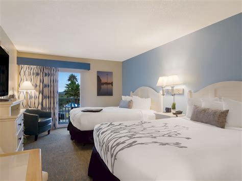 Book Vilano beach oceanfront rooms - Ocean Sands Beach Inn & Suites