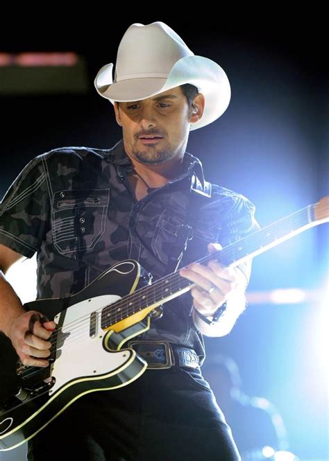 Brad Paisley :) | Brad paisley, Country music, Music love