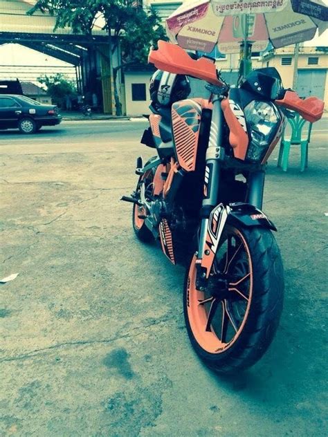 Modified-KTM-Duke-200-390-pics (12) - Thrust Zone