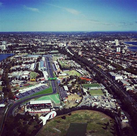 Spectacular view of Albert Park | City photo, Albert park, Aerial