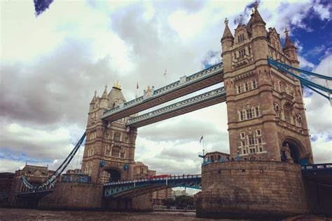 London Bridge Architecture free image download