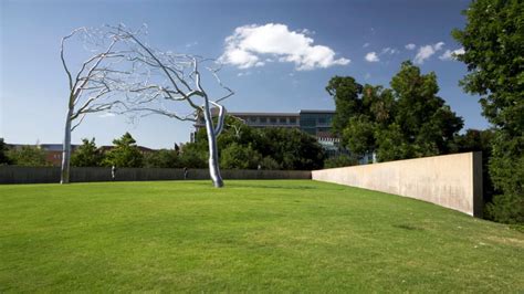 Fort Worth Museum: A Modern Art Museum with "Building in Nature" Character