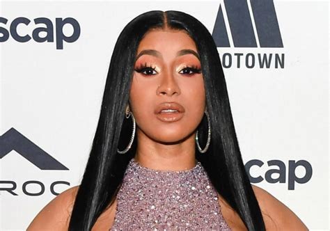 Cardi B - Bio, Net Worth, Relationships, Social Media, Unknown Facts